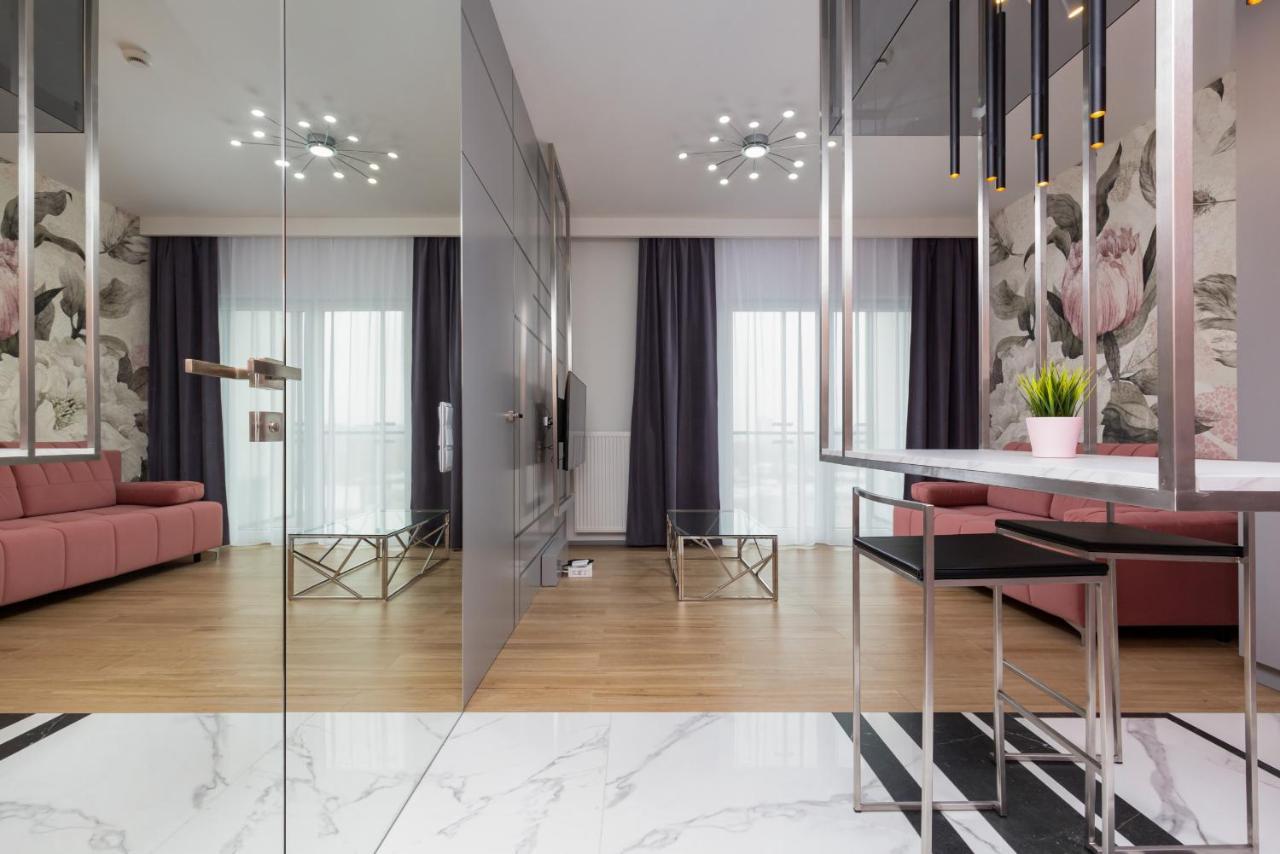 Premium Apartments Business Center By Renters Prestige 바르샤바 외부 사진